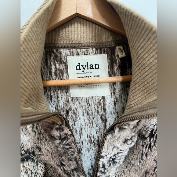 Dylan Faux Fur Vest Women’s Size Medium - Picture 2 of 4
